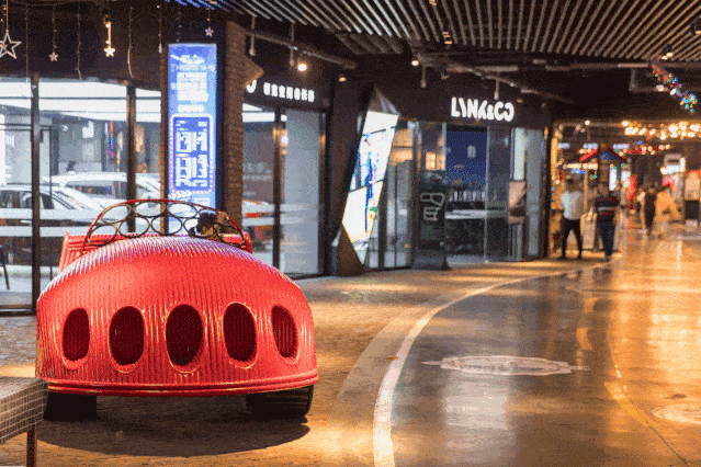 1656411263362053621.gif 4.gif